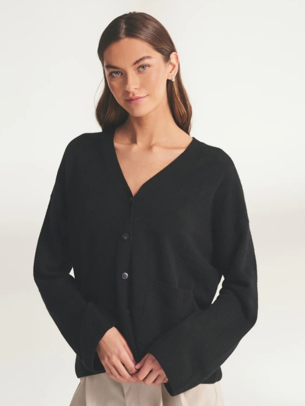 Naadam Women's Black Signature Cashmere Boxy Cardigan Long Sleeve Size XS.